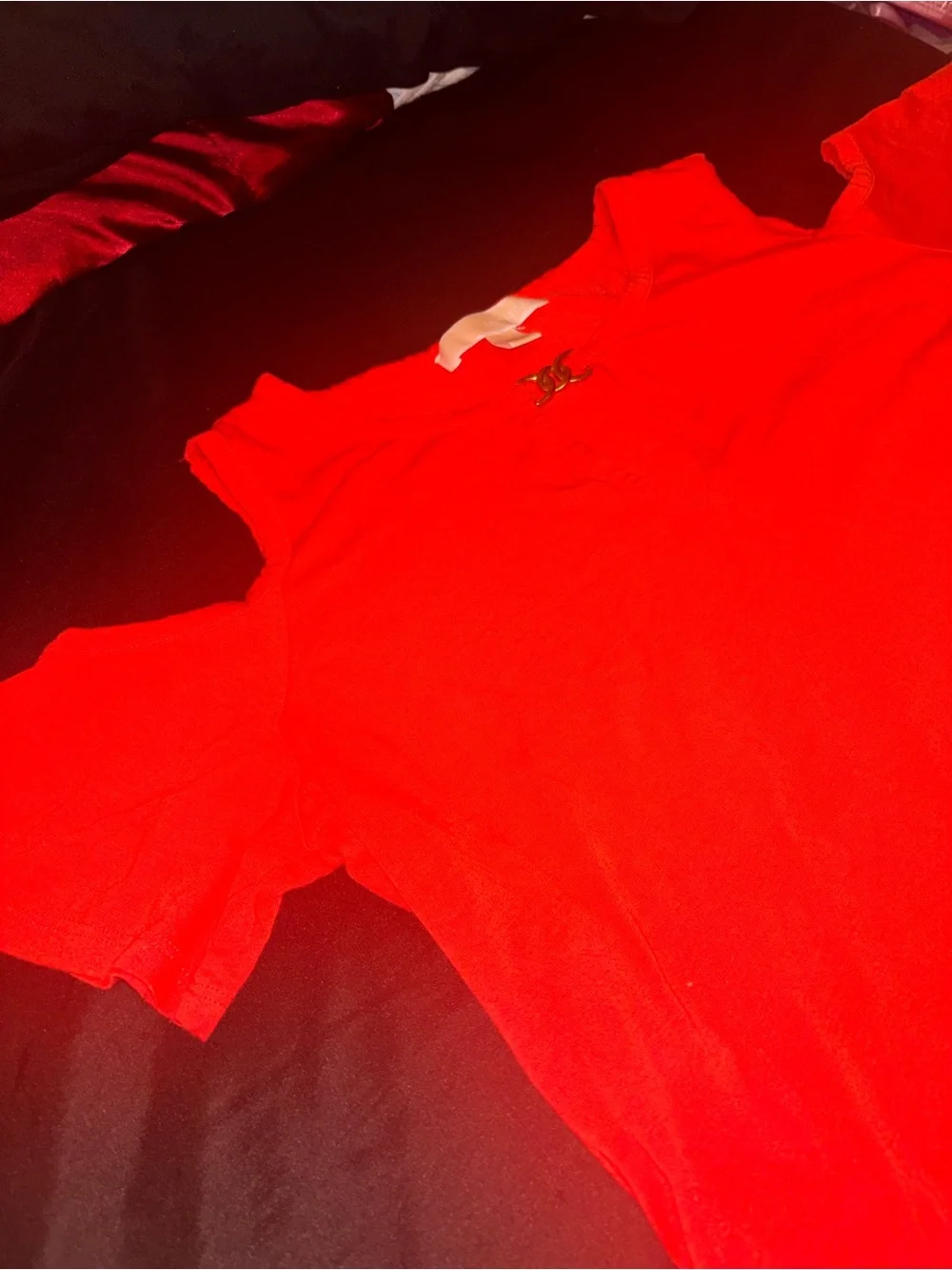 Michael Kors Red Cold-Shoulder Short Sleeve Tee with Keyhole